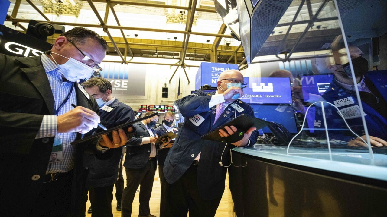 Citi chief U.S. equity strategist Tobias Levkovich makes future market trend predictions amid positive COVID news.