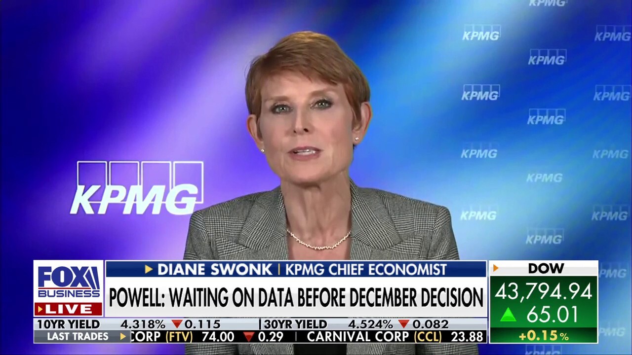 KPMG chief economist Diane Swonk discusses the Federal Reserves response to inflation on The Claman Countdown.