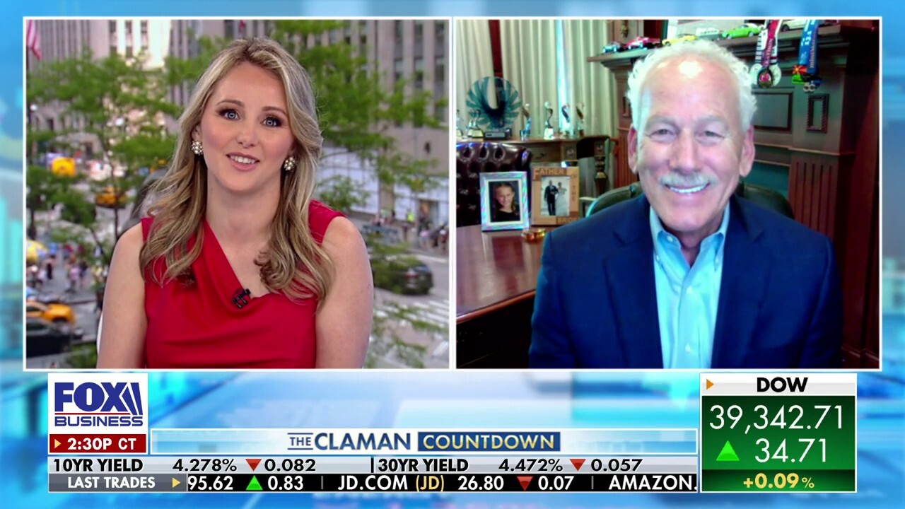 Victory Cruise Lines founder and CEO John Waggoner unveils the company's latest vacation offerings on 'The Claman Countdown.'