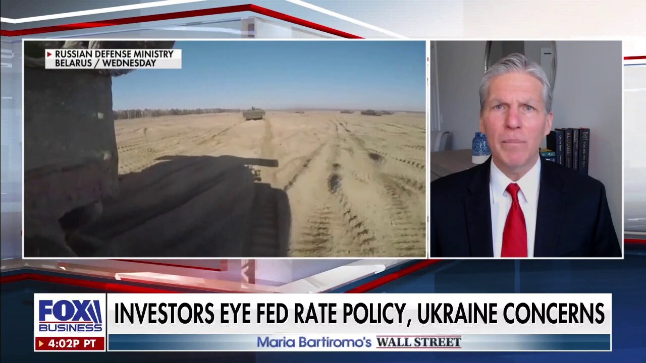 Janney Montgomery Scott chief investment strategist Mark Luschini discusses advice for investors due to a potential rise in prices if Russia were to invade Ukraine on ‘Wall Street.’ 