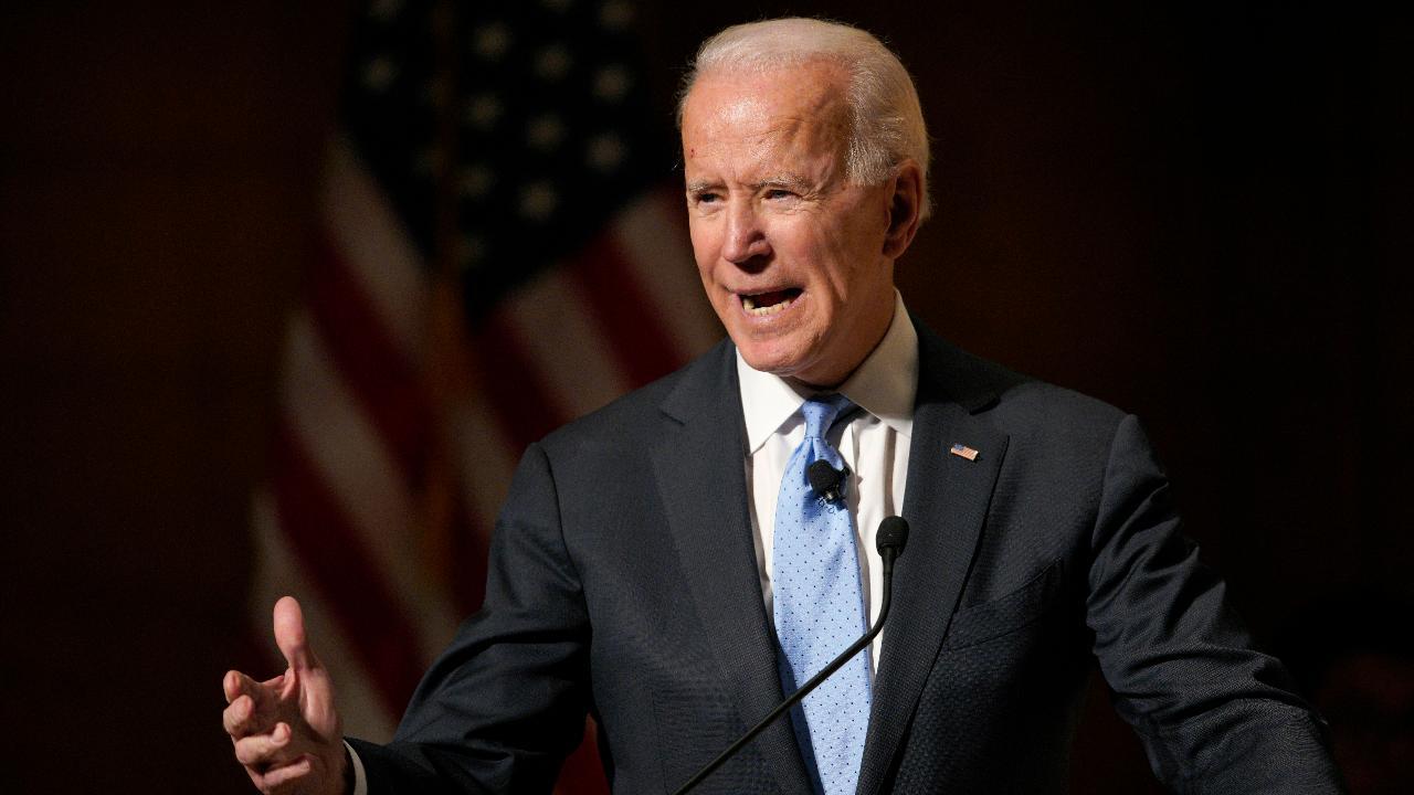 Biden leads crowded Democratic 2020 field