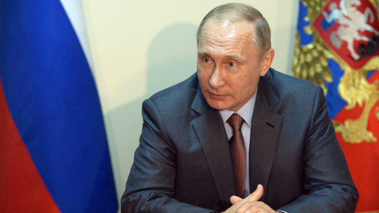 Putin travels to Crimea as Russia-Ukraine tensions grow