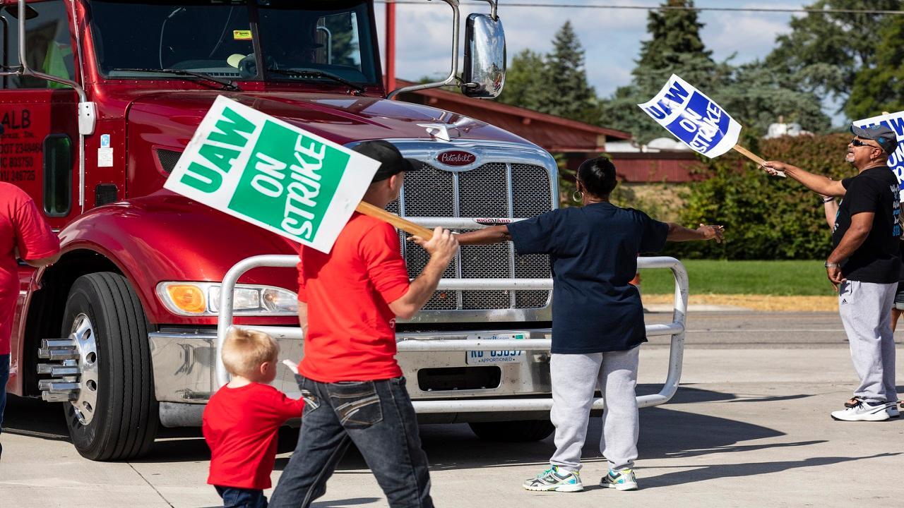Day 4 of GM strike: ‘No end in sight’ 