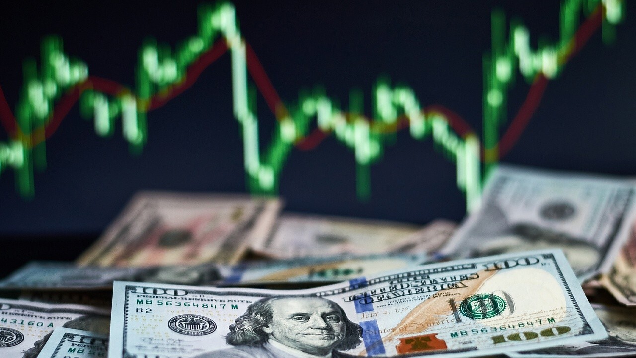 Icahn Enterprises founder Carl Icahn argues inflation is the biggest economic problem amid the geopolitical unrest.
