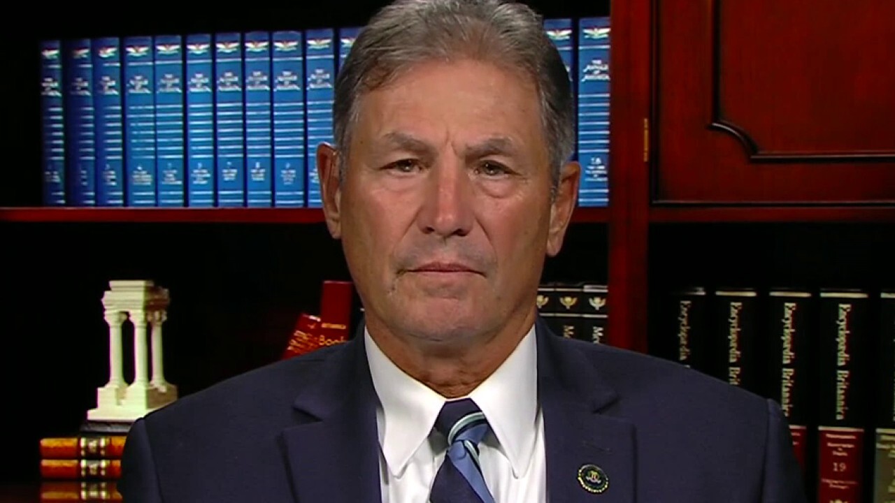 Former assistant FBI director on red flags of Texas school shooter