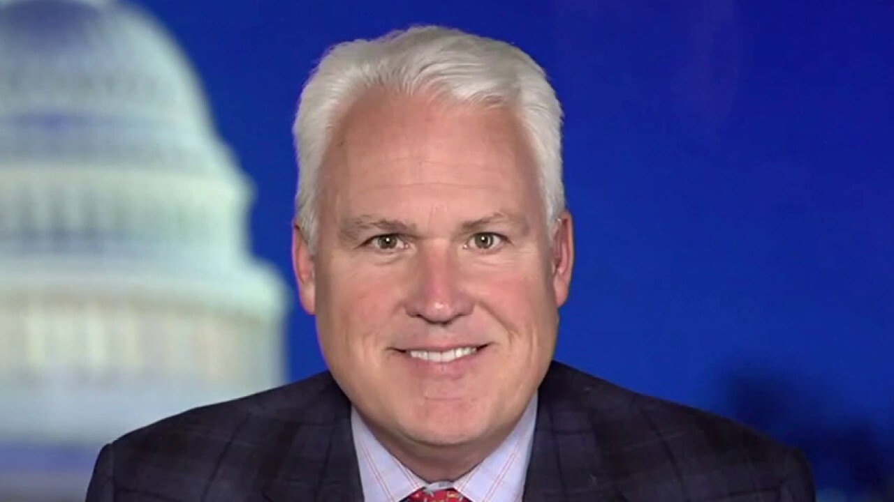 Conservative Political Action Coalition chairman Matt Schlapp weighs in on the U.S. Supreme Court decision to temporarily pause the termination of Title 42 and President Biden's midterm report card on 'Fox Business Tonight.'