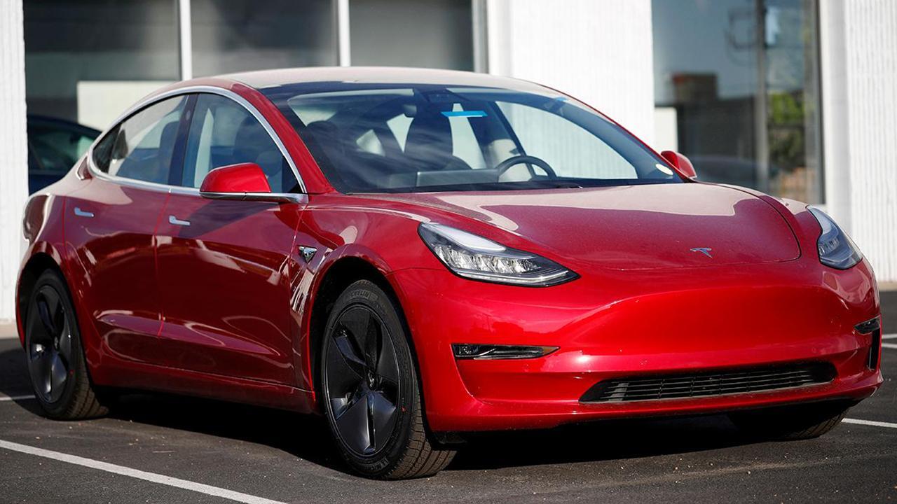 Impatient drivers reportedly cancelling Tesla Model 3 orders