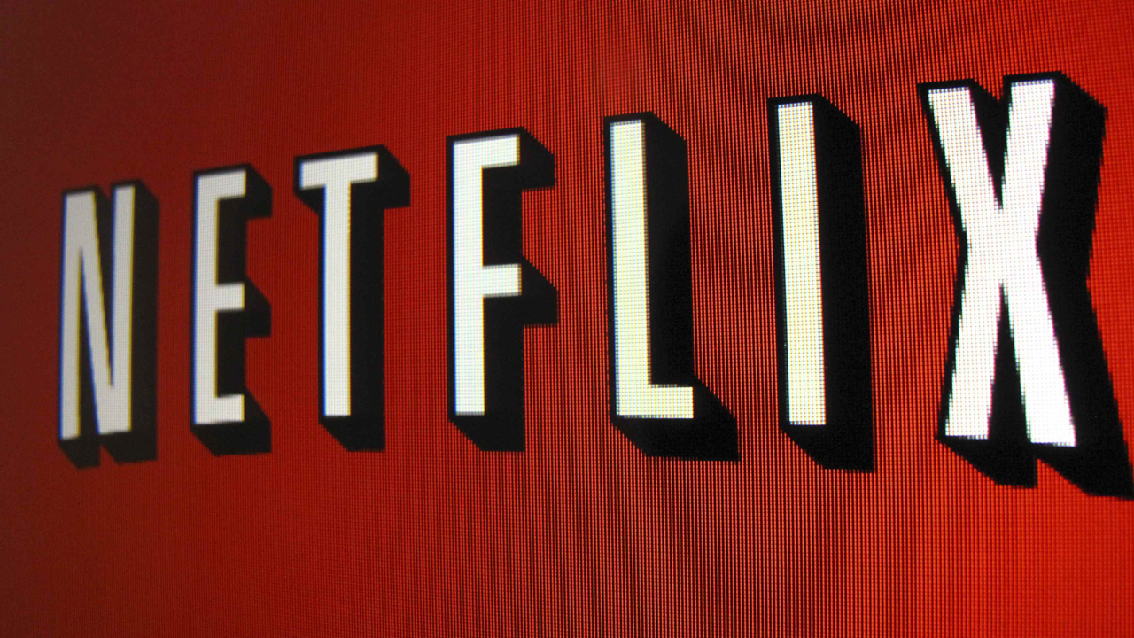 Netflix CEO endorses Clinton, slams Trump