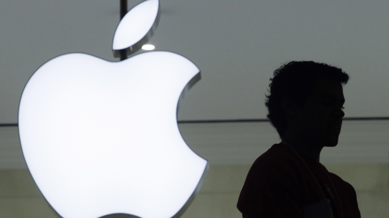 U.S. hired third-party company to unlock San Bernardino iPhone?
