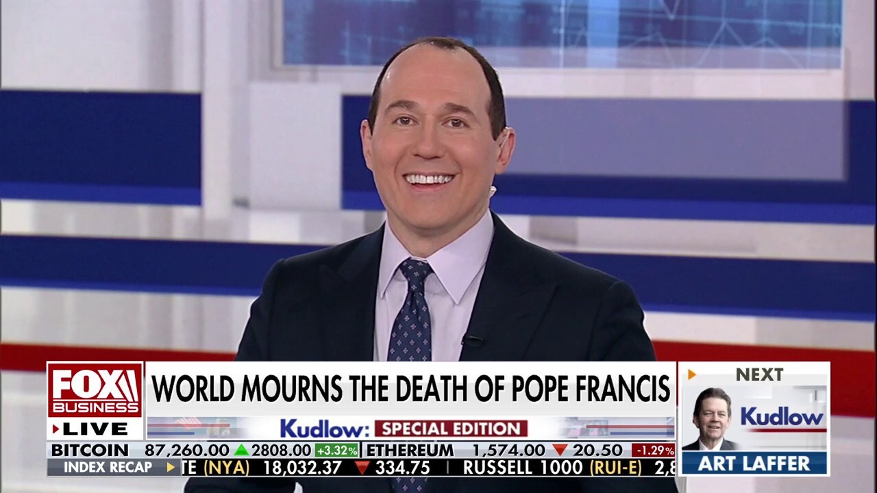  Raymond Arroyo: Pope Francis was happiest among the people