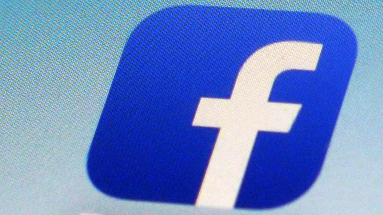 Facebook restoring Elizabeth Warren ads calling for big tech breakup