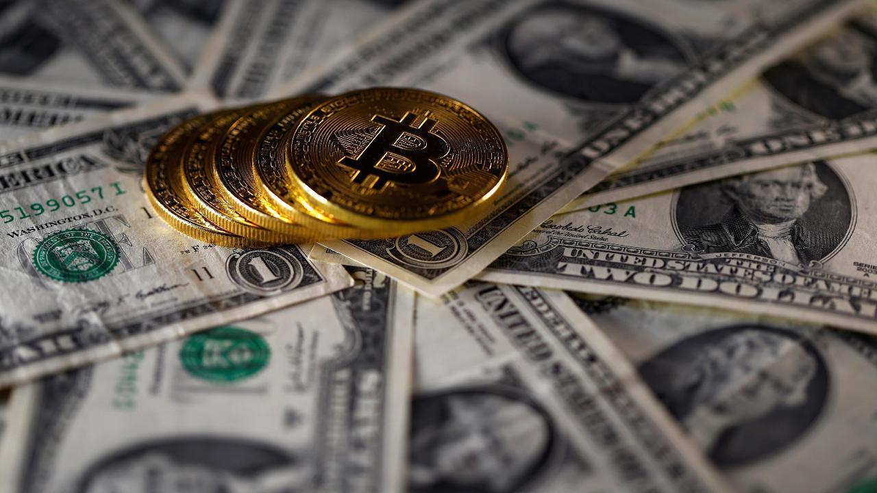 Will bitcoin become a mainstream currency?
