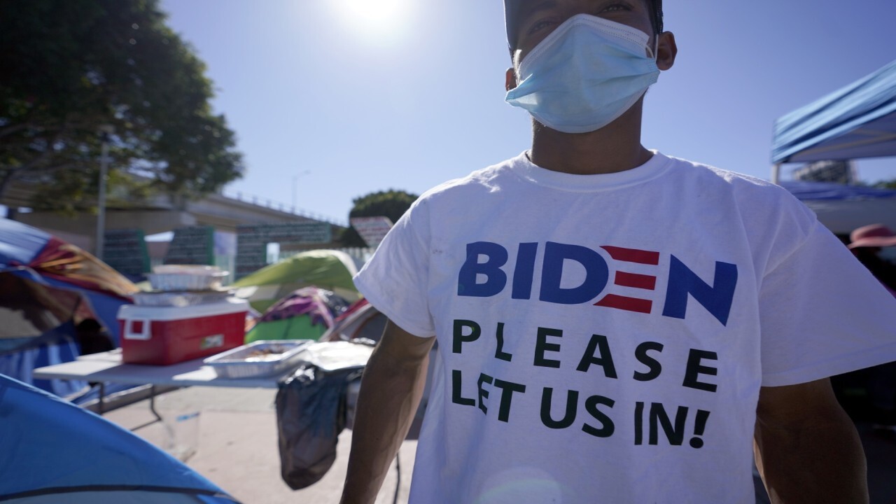 Blackburn blasts migrant surge under Biden: 'This is an outrageous situation'