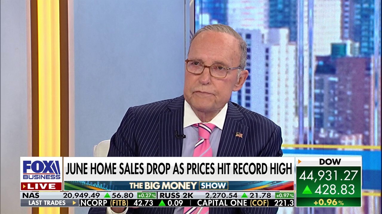 Income has a 'very powerful' effect on the housing market, Larry Kudlow says