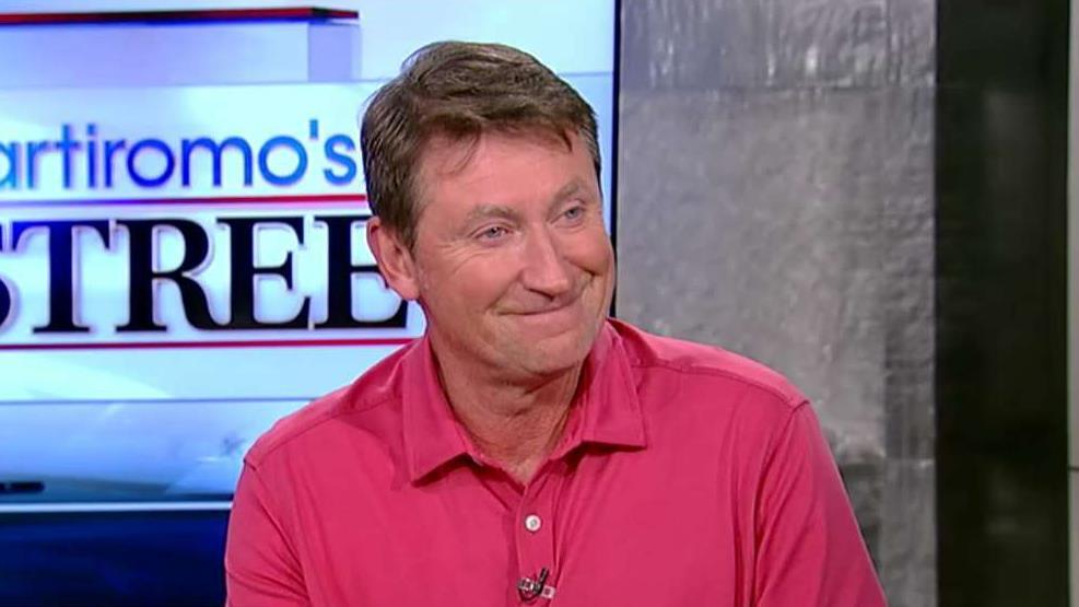 Wayne Gretzky looks to promote hockey in China 
