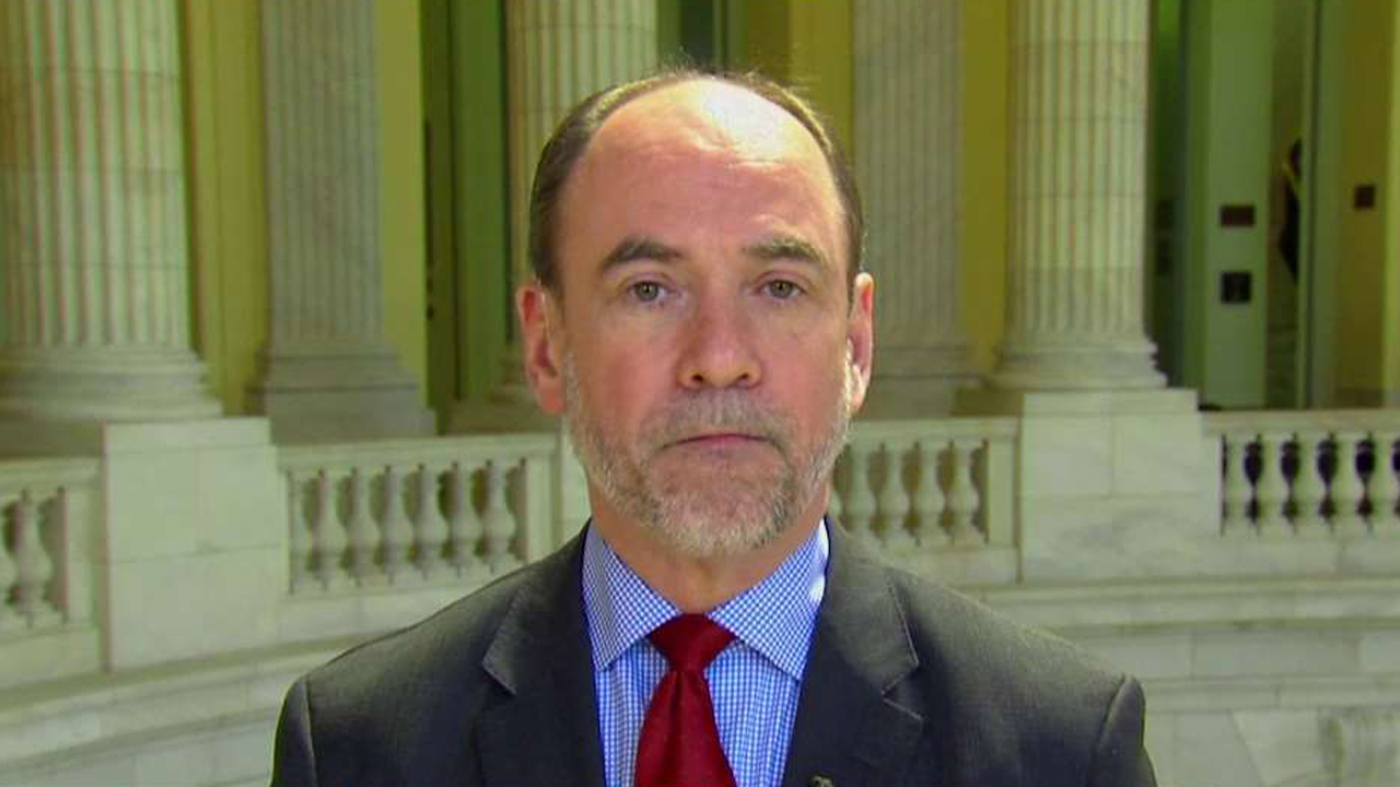 Fmr. CBO director: Banks must run their operations to avoid government help