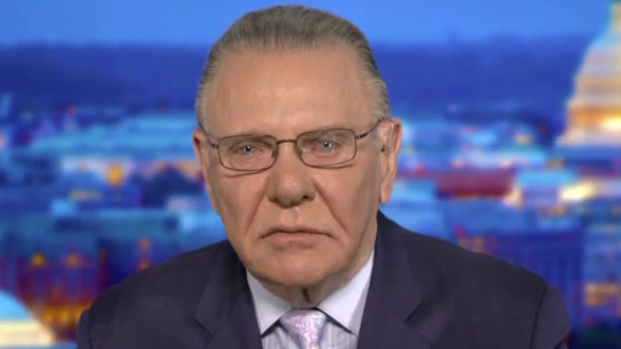 General Jack Keane (Ret.) argues that the U.S. would have saved 'a lot of lives' if the withdrawal was extended for another 10 days. 