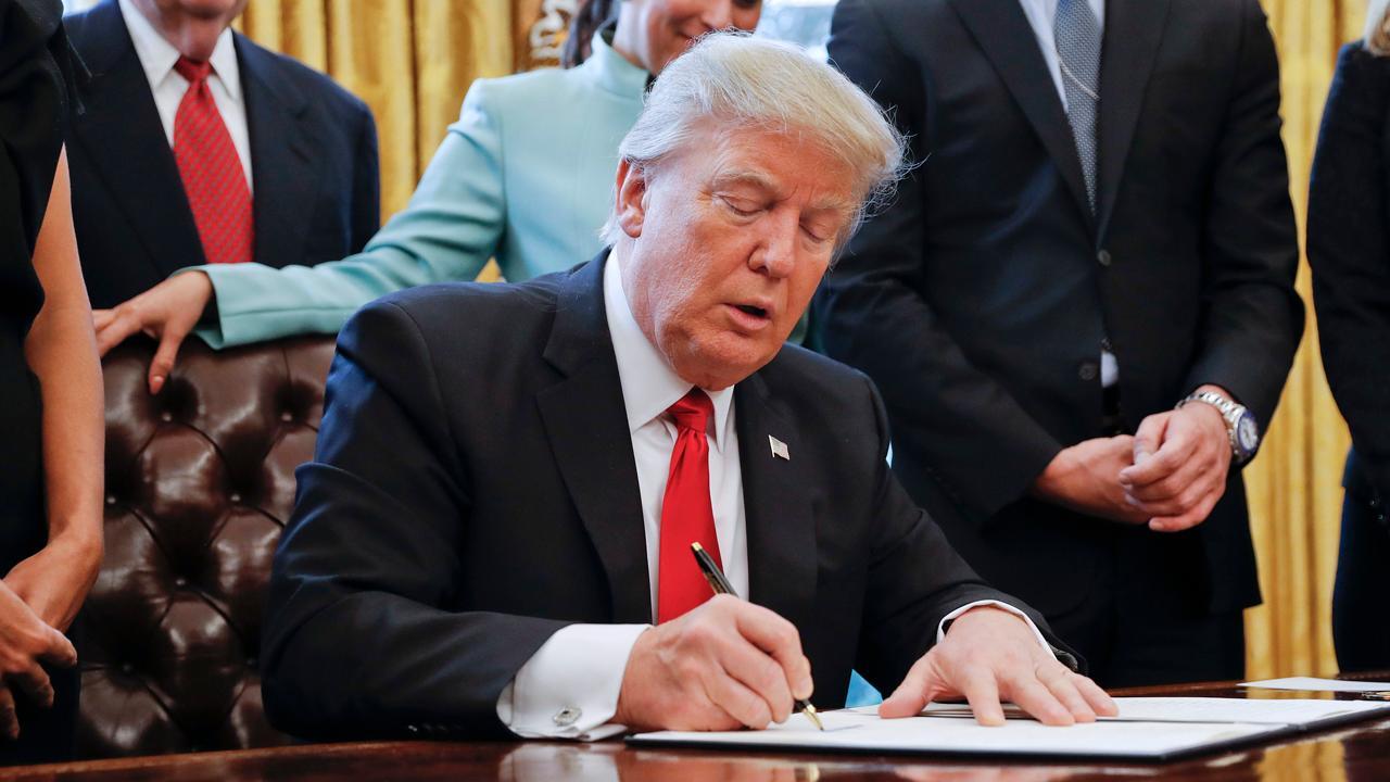 Legal showdown over Trump’s extreme vetting order