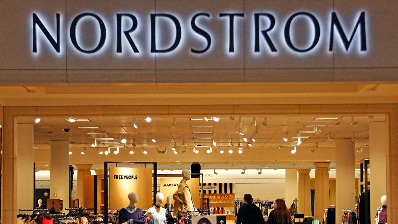 Nordstrom's holiday pick up plan; 'Sunday Scaries' 