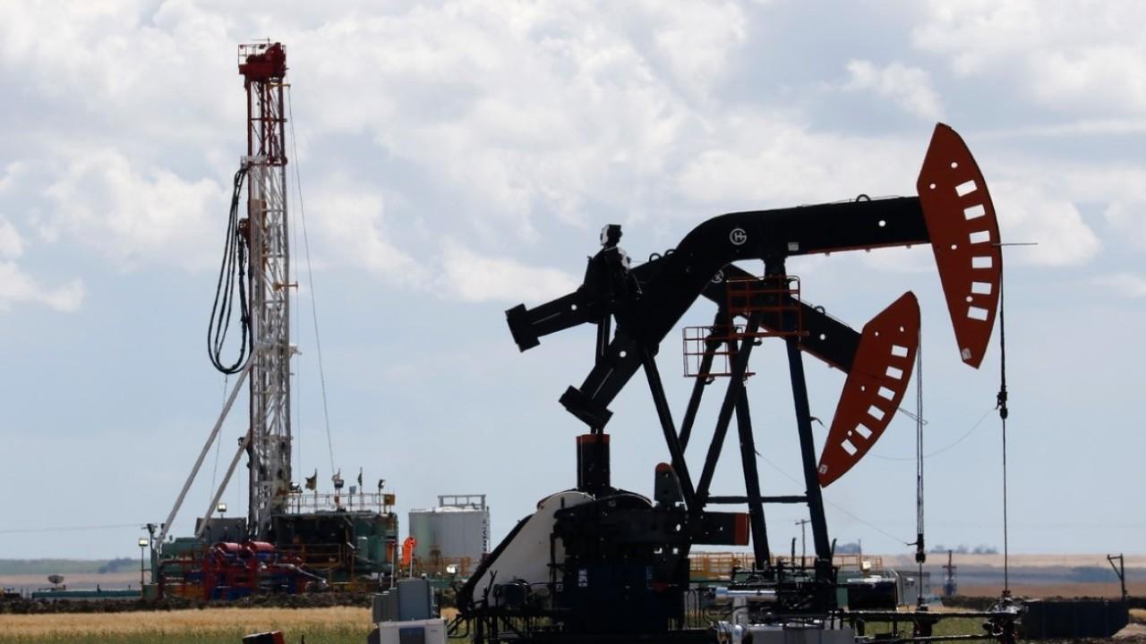 Falling oil prices the 'worst possible scenario' for US shale: Phil Flynn
