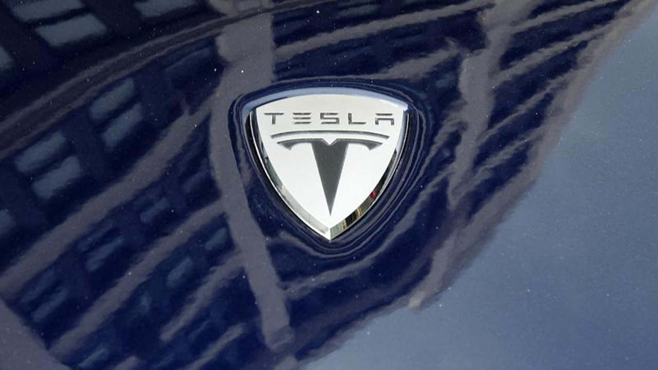 Tesla Autopilot record setter on cross-county drive
