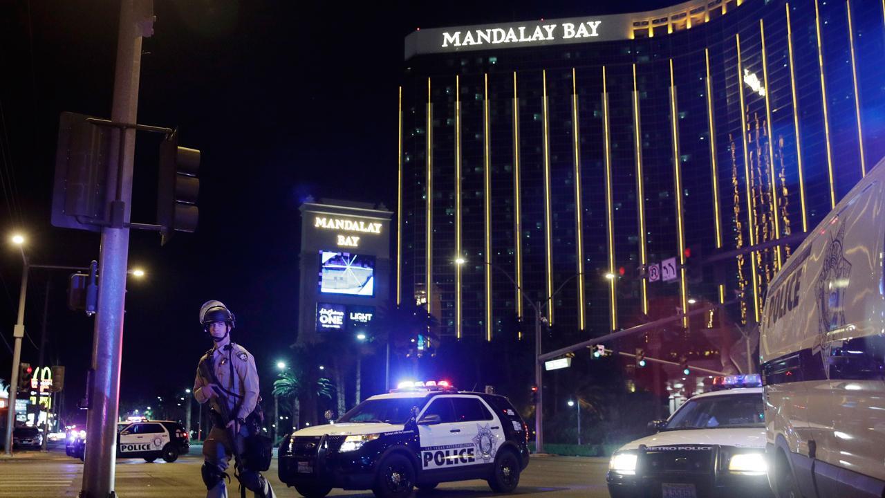 Las Vegas gunman shot security guard before firing at concertgoers