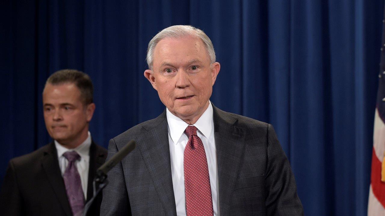 Why Democrats are hypocrites for patronizing AG Sessions 