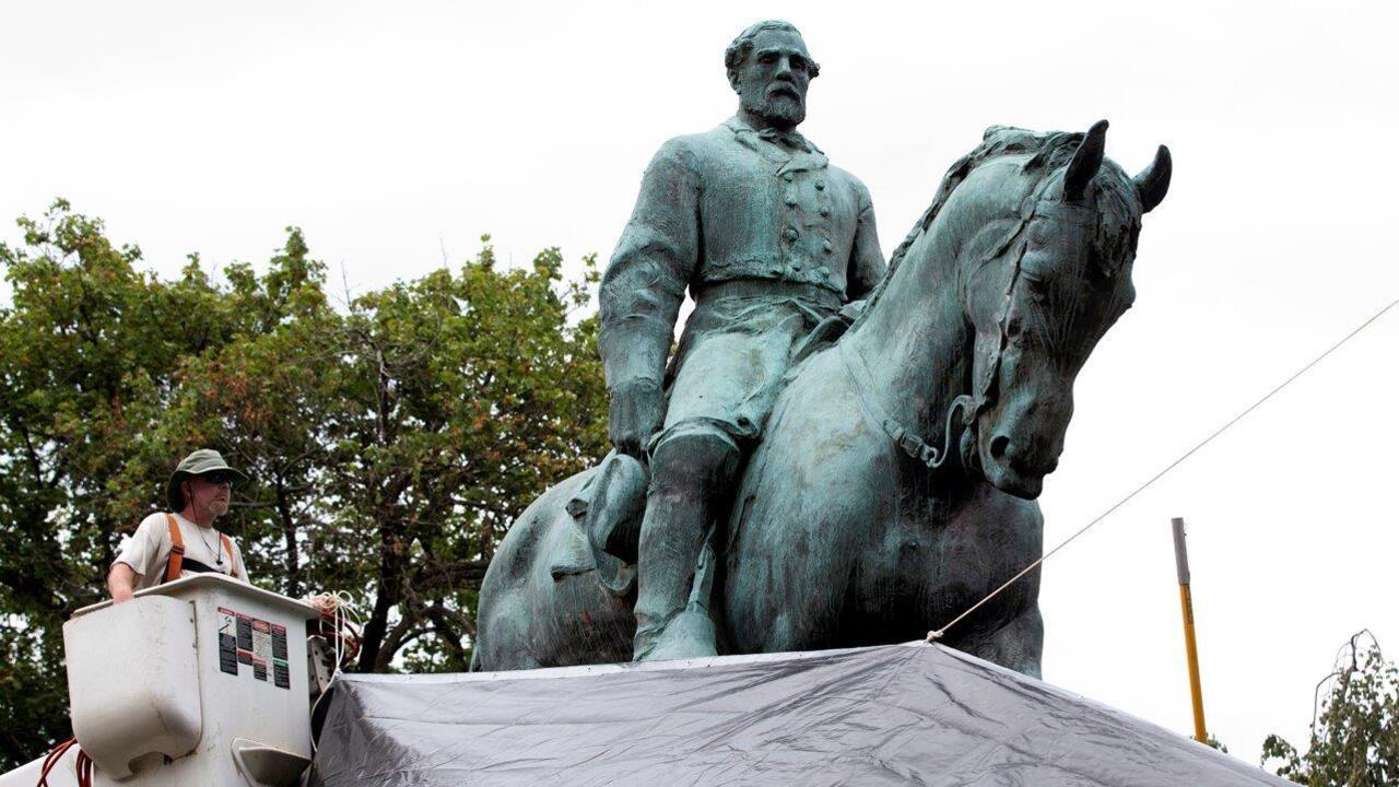 Democrats push for removal of Confederate statues