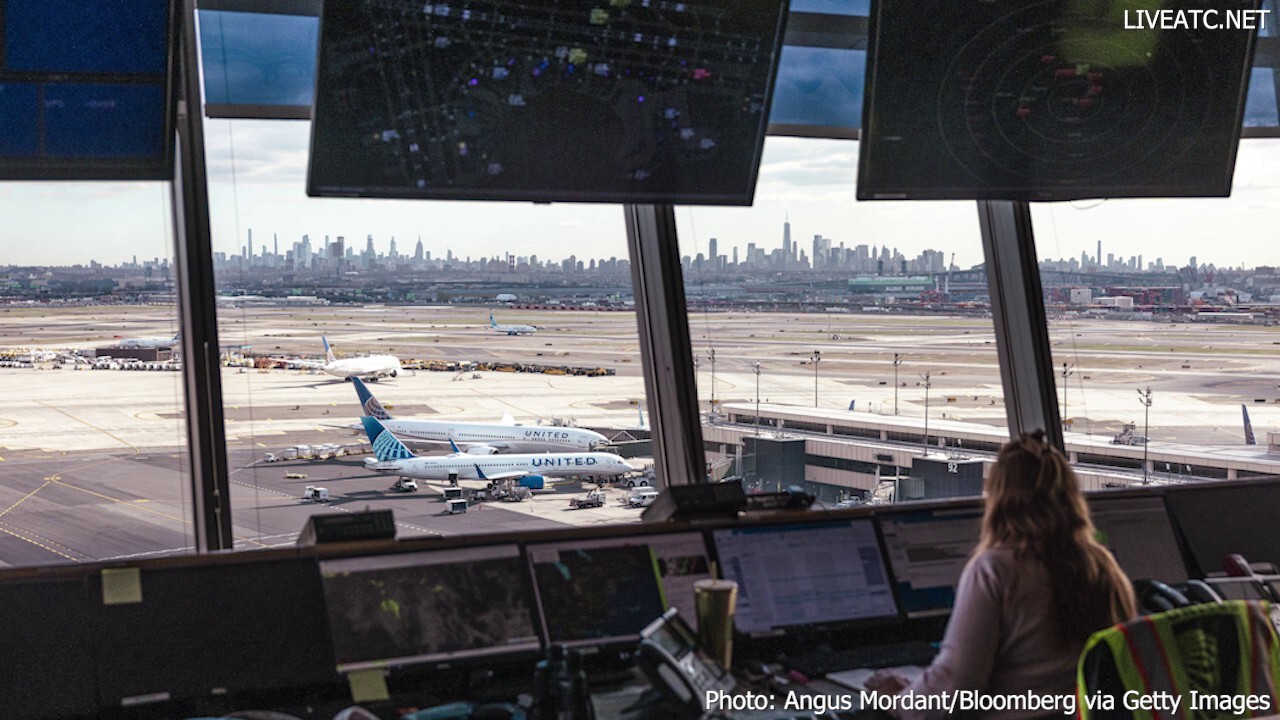 Air traffic control at the Newark Liberty International Airport temporarily lost communication with its aircraft, audio reveals. The outage on April 28 caused widespread delays and cancellations. (LIVEATC.NET)