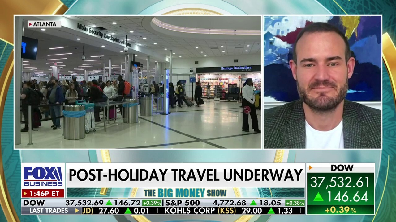 Travel expert shares tips to avoid holiday headaches