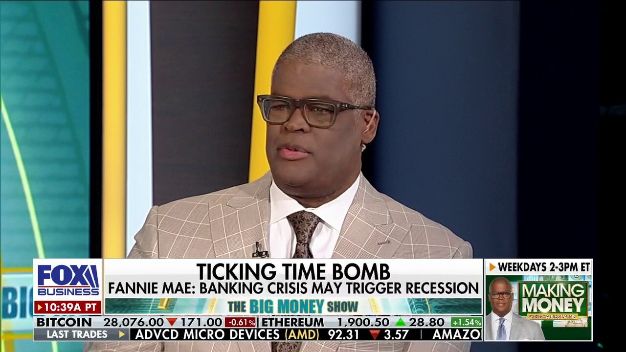 Charles Payne: Fed Chair Powell 'really believes he can engineer a soft landing'