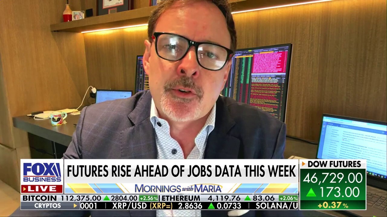 Partisan standoff threatens crucial economic data, leaving Fed — and families — in the dark