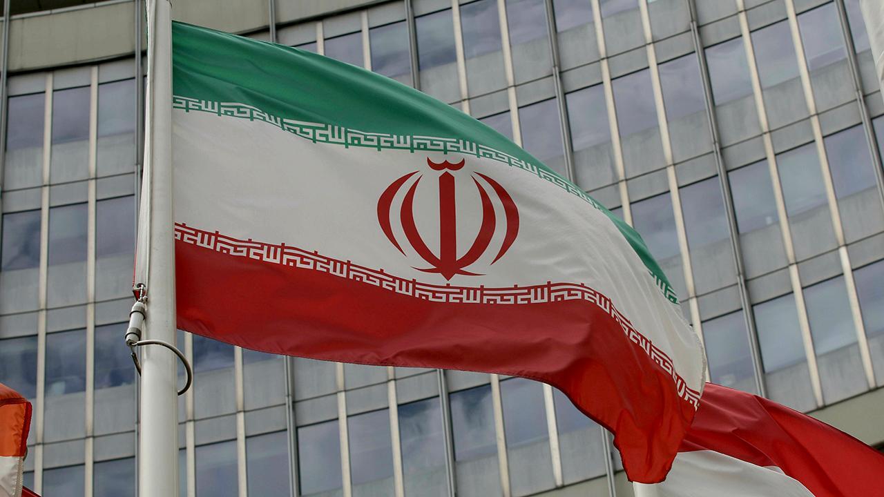 Iranian ships fail to seize a British oil tanker