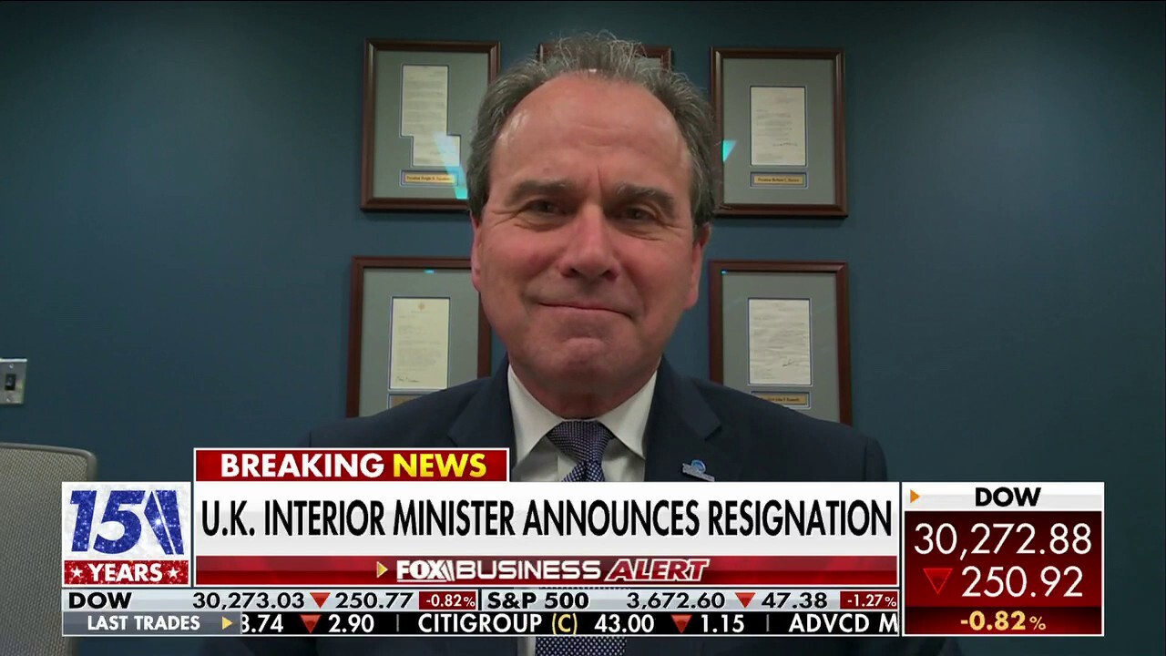 Tax Foundation President Emeritus Scott Hodge discusses stocks dropping to session lows and the IRS raising tax brackets on 'Cavuto: Coast to Coast.'