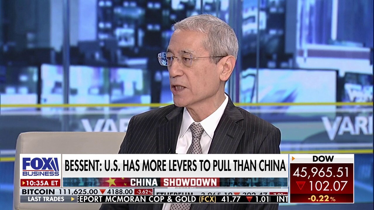 Gordon Chang defends Trump’s tariffs: ‘He has to do that’