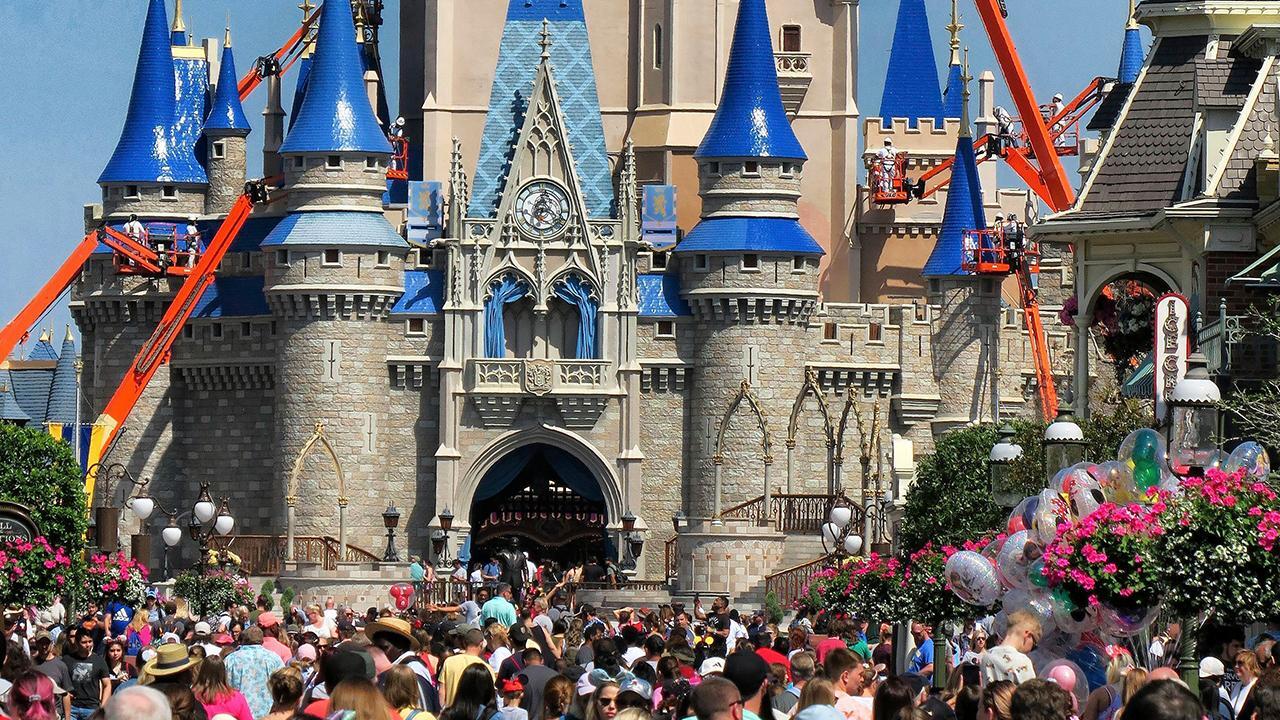 Disney parks can get back to pre-coronavirus profit levels by fiscal 2022: Analyst 