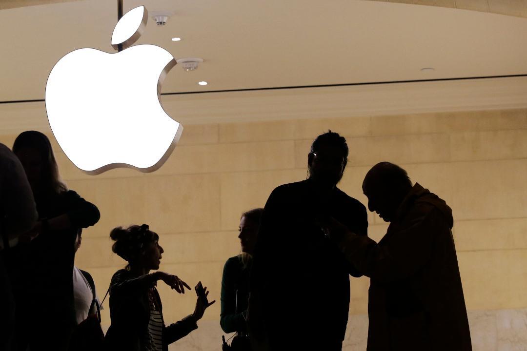 Apple falls as Morgan Stanley lowers estimates for 2019 iPhone sales