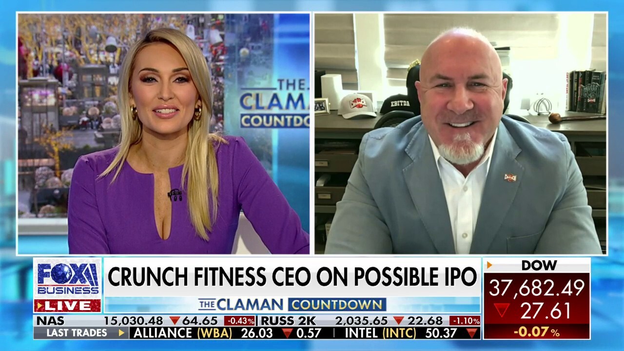 Crunch Fitness CEO Jim Rowley breaks down the gym franchise performance heading into 2024 on 'The Claman Countdown.'