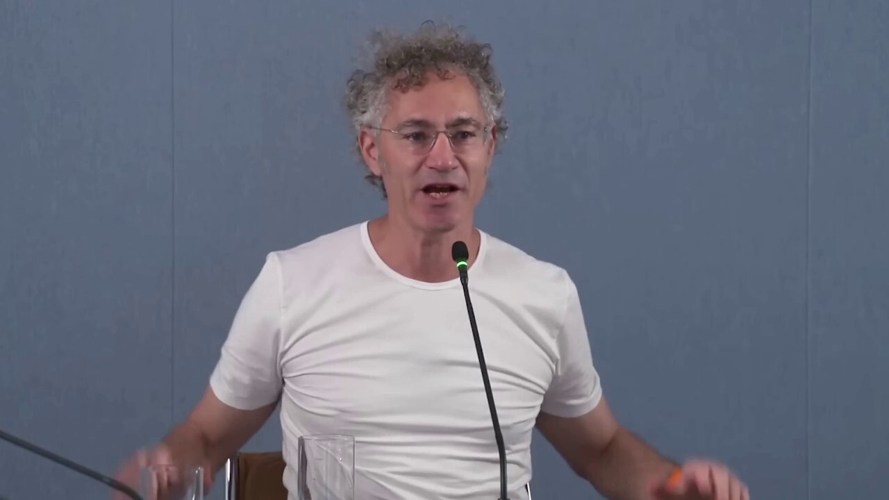 Alex Karp, CEO of Palantir, backs tough border controls to protect Americans against fentanyl crisis. (Courtesy: Palantir: Q3 2025 Earnings Webcast)