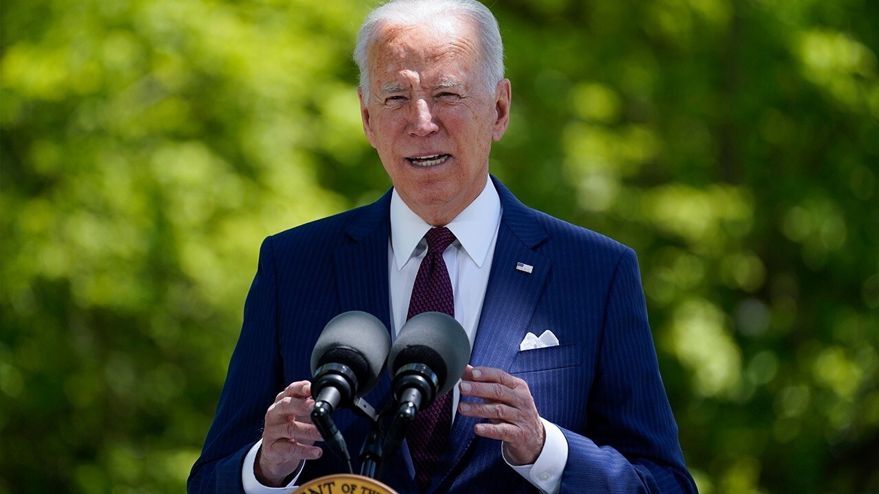 Biden to order $15 minimum wage for federal contractors