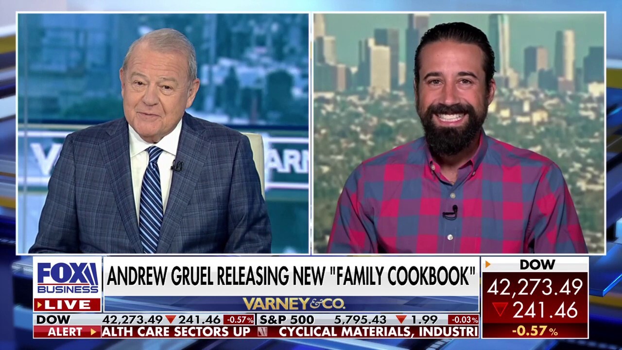 Celebrity chef Andrew Gruel joins ‘Varney & Co.’ to discuss the impact the 2024 election winner can have on the U.S.’s restaurant industry. 