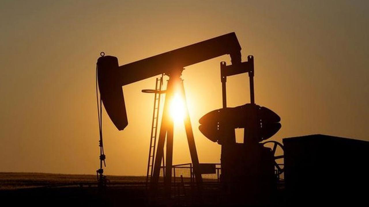 US to produce 14M barrels of oil a day by 2020: Secretary Zinke