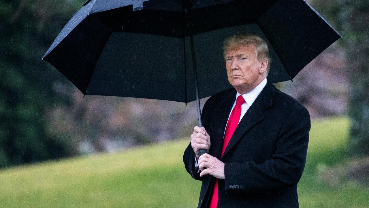 Trump looks to rain on Democrats' parade with New Hampshire rally