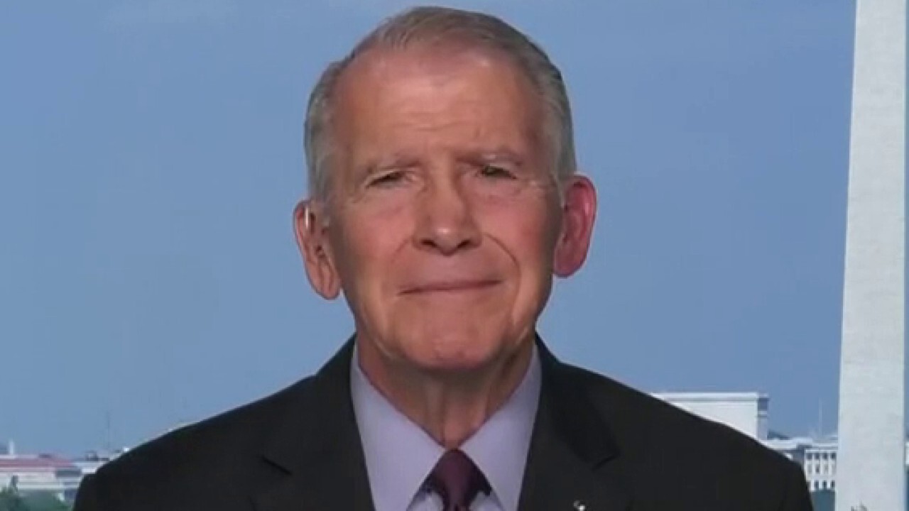 Lt. Col. Oliver North rips the Biden administration for ranking climate change and China as similar threats and shares his Veterans Day message on 'Varney & Co.'