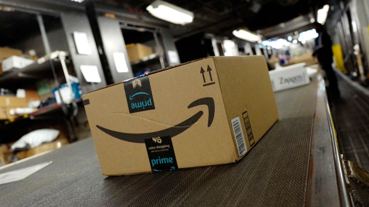 Amazon crushing Target, Walmart leading into holiday season?