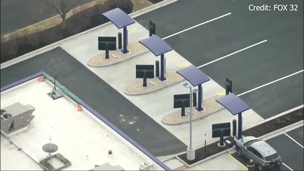 McDonald’s will debut a new spinoff restaurant, CosMc's, in a Chicago suburb. (Credit: FOX 32)