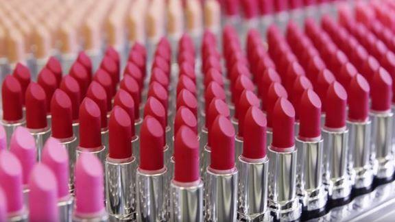 Avon CEO Jan Zijderveld steps down ahead of Natura takeover