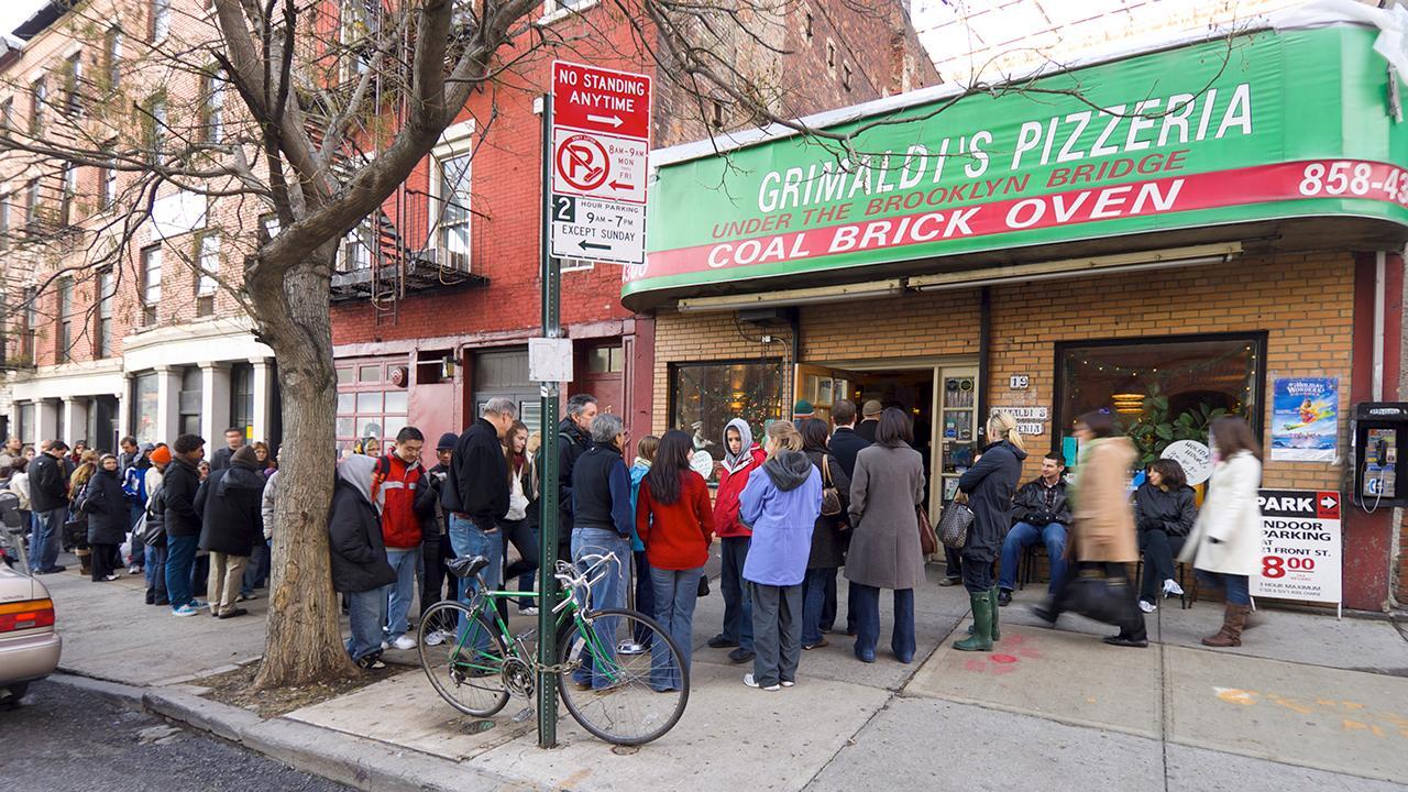 Iconic NYC pizzeria plans to reopen despite coronavirus lockdown