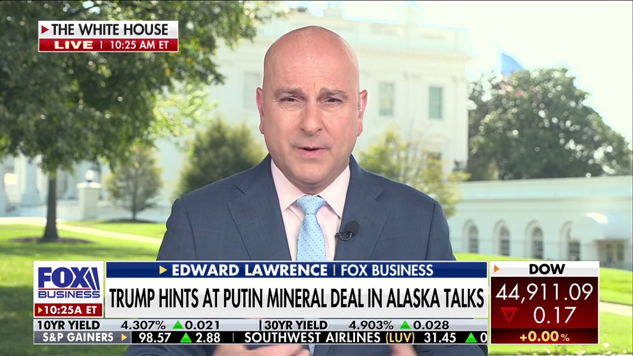 FOX Business' Edward Lawrence details how U.S. importers and a network of Chinese shell companies funneled goods through South Korea, Indonesia and Vietnam to repackage products and avoid tariffs.