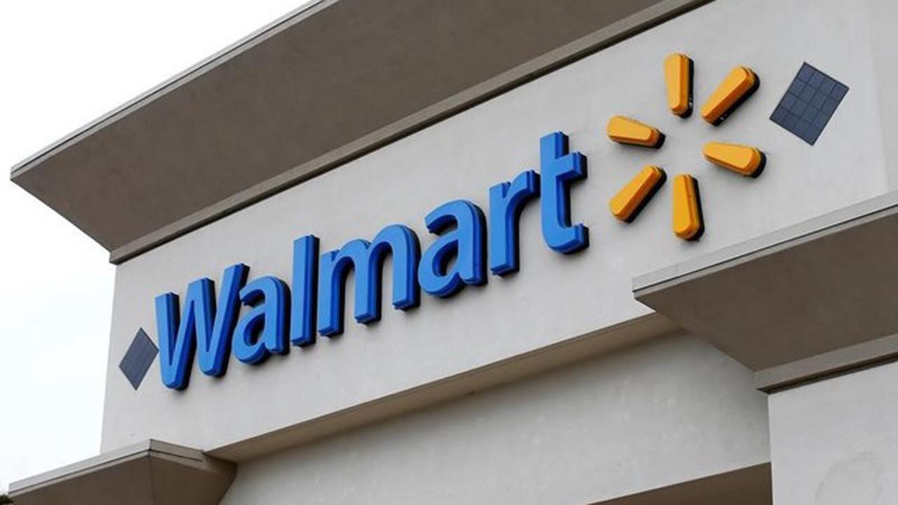 Tax reform impact: Walmart giving $1K bonuses, minimum wage hike